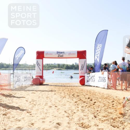 01.09.2024 - 17. Tribühne Triathlon Luisa Fischer http://msf.ph/oto/6896154 01.09.2024 11:20:31 Schwimmen 499 meine-sportfotos.de
