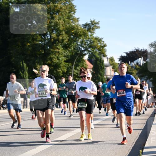 01.09.2024 - BARMER Alsterlauf Dr. Thomas Lammeyer http://msf.ph/oto/6896157 01.09.2024 09:34:10 Laufen 4988, 4152, 2905, 2315, 4985 meine-sportfotos.de