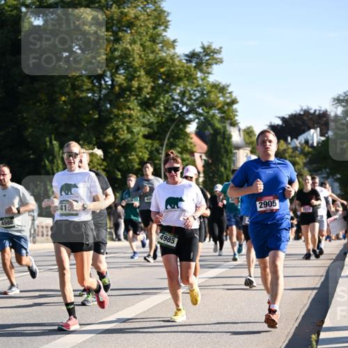01.09.2024 - BARMER Alsterlauf Dr. Thomas Lammeyer http://msf.ph/oto/6896161 01.09.2024 09:34:10 Laufen 4988, 415, 4985, 2905, 2015 meine-sportfotos.de