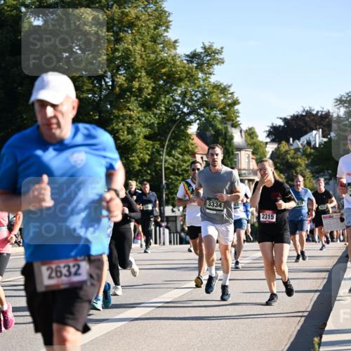 01.09.2024 - BARMER Alsterlauf Dr. Thomas Lammeyer http://msf.ph/oto/6896194 01.09.2024 09:34:14 Laufen 2632, 3334, 3334, 4676, 2315 meine-sportfotos.de