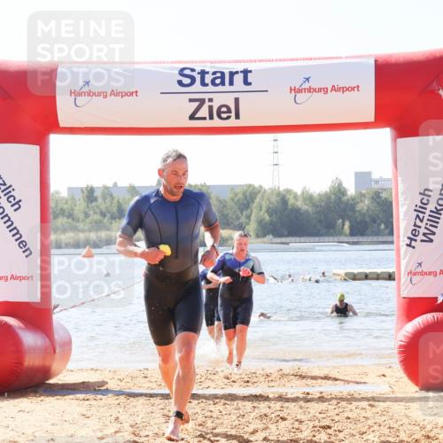 01.09.2024 - 17. Tribühne Triathlon Luisa Fischer http://msf.ph/oto/6896200 01.09.2024 11:21:02 Schwimmen 479, 487, 560 meine-sportfotos.de