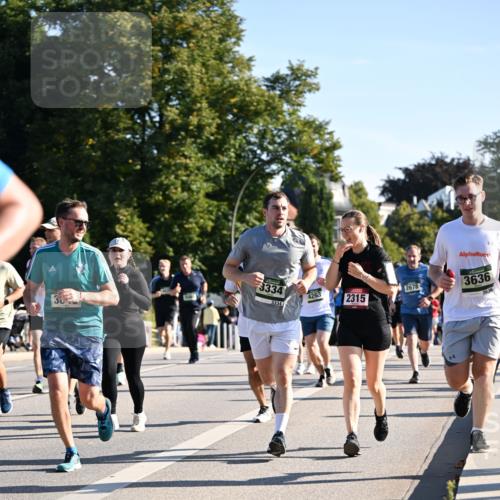 01.09.2024 - BARMER Alsterlauf Dr. Thomas Lammeyer http://msf.ph/oto/6896202 01.09.2024 09:34:14 Laufen 3334, 3334, 4263, 2678, 3636, 2315 meine-sportfotos.de