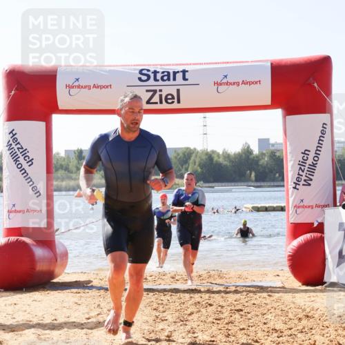 01.09.2024 - 17. Tribühne Triathlon Luisa Fischer http://msf.ph/oto/6896205 01.09.2024 11:21:03 Schwimmen 479, 487, 560 meine-sportfotos.de