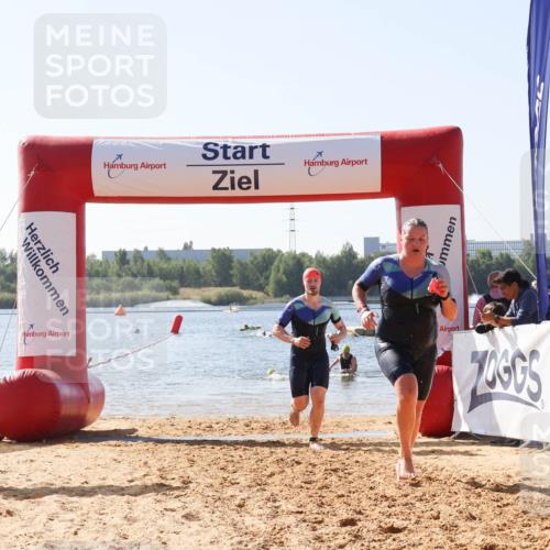 01.09.2024 - 17. Tribühne Triathlon Luisa Fischer http://msf.ph/oto/6896215 01.09.2024 11:21:06 Schwimmen 479, 487, 560 meine-sportfotos.de