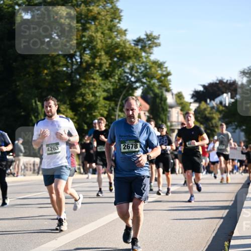 01.09.2024 - BARMER Alsterlauf Dr. Thomas Lammeyer http://msf.ph/oto/6896236 01.09.2024 09:34:17 Laufen 4263, 2678 meine-sportfotos.de