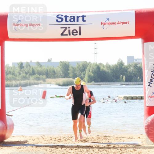 01.09.2024 - 17. Tribühne Triathlon Luisa Fischer http://msf.ph/oto/6896237 01.09.2024 11:21:15 Schwimmen 487, 531, 532 meine-sportfotos.de