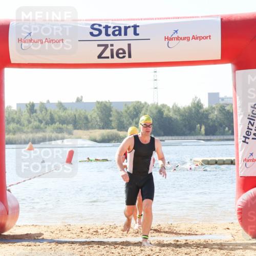 01.09.2024 - 17. Tribühne Triathlon Luisa Fischer http://msf.ph/oto/6896239 01.09.2024 11:21:16 Schwimmen 531, 532 meine-sportfotos.de