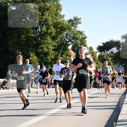 01.09.2024 - BARMER Alsterlauf Dr. Thomas Lammeyer http://msf.ph/oto/6896255 01.09.2024 09:34:19 Laufen 4853, 8128, 3366, 8245, 4672, 3234 meine-sportfotos.de
