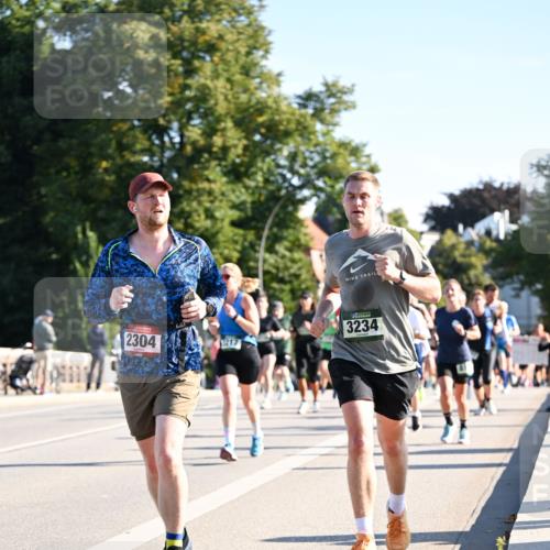 01.09.2024 - BARMER Alsterlauf Dr. Thomas Lammeyer http://msf.ph/oto/6896291 01.09.2024 09:34:23 Laufen 2304, 11217, 3234 meine-sportfotos.de