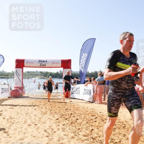 01.09.2024 - 17. Tribühne Triathlon Luisa Fischer http://msf.ph/oto/6896302 01.09.2024 11:22:05 Schwimmen 448, 471, 482, 492, 494, 501, 518, 523, 530, 537, 547, 562, 563 meine-sportfotos.de