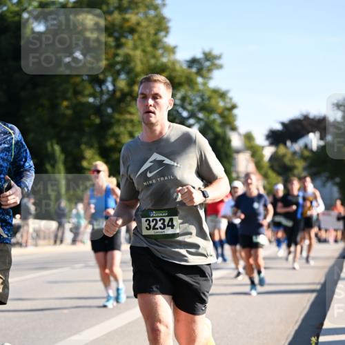 01.09.2024 - BARMER Alsterlauf Dr. Thomas Lammeyer http://msf.ph/oto/6896303 01.09.2024 09:34:24 Laufen 135, 3234 meine-sportfotos.de