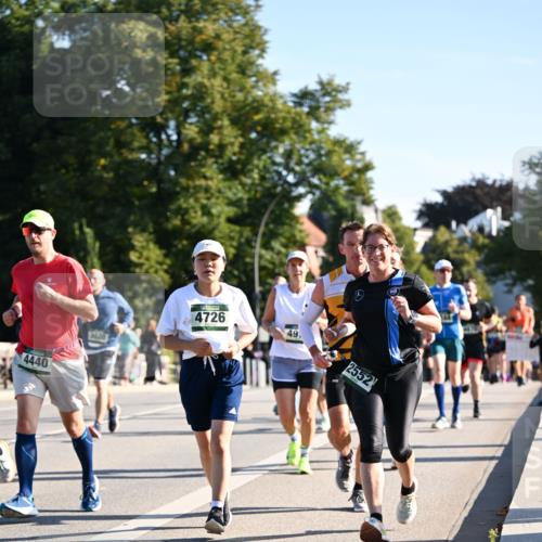 01.09.2024 - BARMER Alsterlauf Dr. Thomas Lammeyer http://msf.ph/oto/6896341 01.09.2024 09:34:27 Laufen 4440, 4726, 49, 2552 meine-sportfotos.de