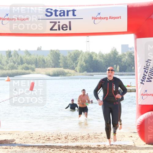 01.09.2024 - 17. Tribühne Triathlon Luisa Fischer http://msf.ph/oto/6896348 01.09.2024 11:22:26 Schwimmen 506, 512, 549 meine-sportfotos.de
