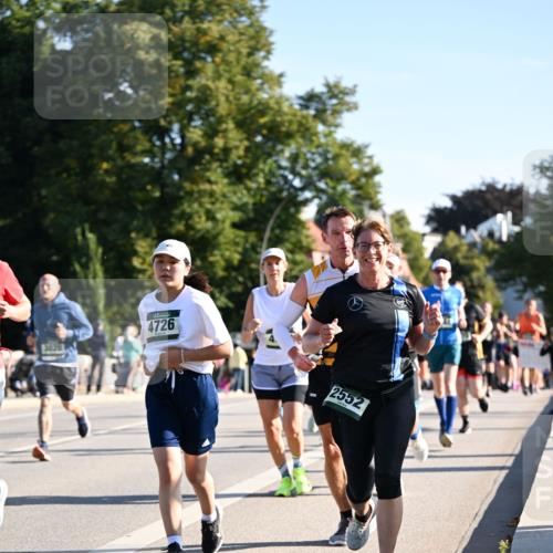 01.09.2024 - BARMER Alsterlauf Dr. Thomas Lammeyer http://msf.ph/oto/6896349 01.09.2024 09:34:28 Laufen 5020, 4726, 2552 meine-sportfotos.de