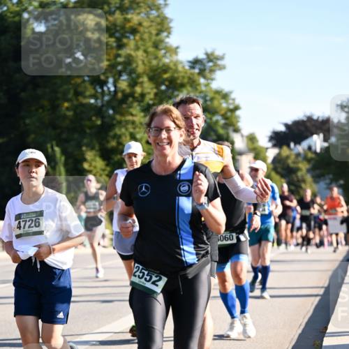01.09.2024 - BARMER Alsterlauf Dr. Thomas Lammeyer http://msf.ph/oto/6896357 01.09.2024 09:34:29 Laufen 4726, 2552, 3060 meine-sportfotos.de