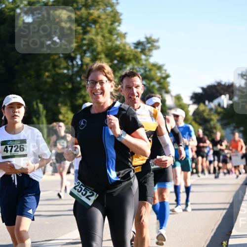 01.09.2024 - BARMER Alsterlauf Dr. Thomas Lammeyer http://msf.ph/oto/6896360 01.09.2024 09:34:29 Laufen 4726, 2552, 0 meine-sportfotos.de