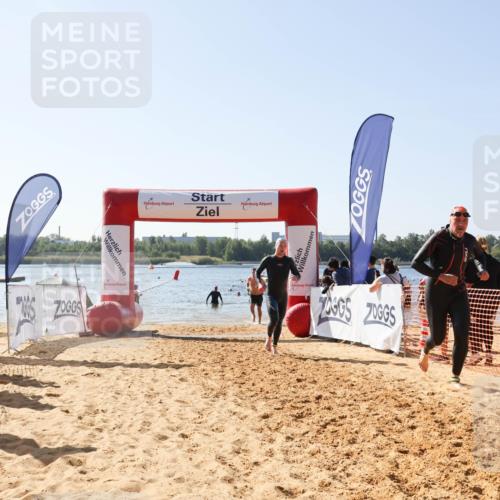 01.09.2024 - 17. Tribühne Triathlon Luisa Fischer http://msf.ph/oto/6896363 01.09.2024 11:22:29 Schwimmen 506, 512, 549 meine-sportfotos.de