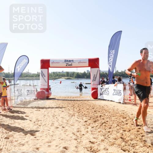 01.09.2024 - 17. Tribühne Triathlon Luisa Fischer http://msf.ph/oto/6896378 01.09.2024 11:22:36 Schwimmen 506, 512, 521 meine-sportfotos.de