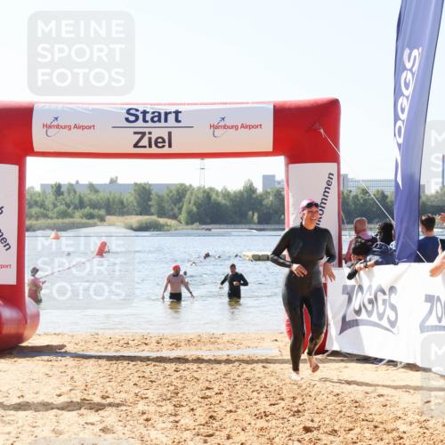 01.09.2024 - 17. Tribühne Triathlon Luisa Fischer http://msf.ph/oto/6896394 01.09.2024 11:22:43 Schwimmen 521 meine-sportfotos.de
