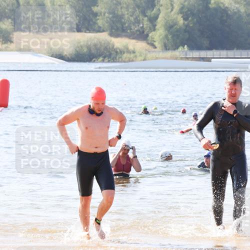 01.09.2024 - 17. Tribühne Triathlon Luisa Fischer http://msf.ph/oto/6896401 01.09.2024 11:22:51 Schwimmen 468, 521, 541 meine-sportfotos.de