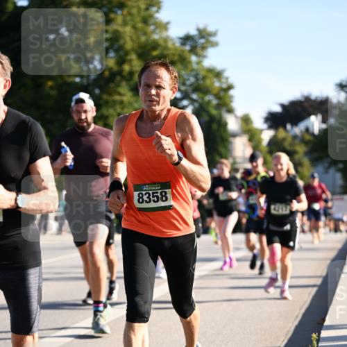 01.09.2024 - BARMER Alsterlauf Dr. Thomas Lammeyer http://msf.ph/oto/6896413 01.09.2024 09:34:36 Laufen 8358 meine-sportfotos.de