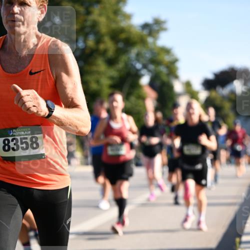 01.09.2024 - BARMER Alsterlauf Dr. Thomas Lammeyer http://msf.ph/oto/6896419 01.09.2024 09:34:37 Laufen 35, 8358 meine-sportfotos.de