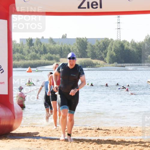 01.09.2024 - 17. Tribühne Triathlon Luisa Fischer http://msf.ph/oto/6896420 01.09.2024 11:23:05 Schwimmen 450, 468, 473, 503, 541 meine-sportfotos.de
