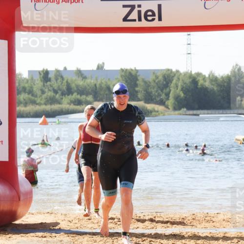 01.09.2024 - 17. Tribühne Triathlon Luisa Fischer http://msf.ph/oto/6896424 01.09.2024 11:23:06 Schwimmen 450, 473, 503, 541 meine-sportfotos.de