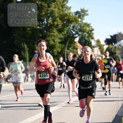 01.09.2024 - BARMER Alsterlauf Dr. Thomas Lammeyer http://msf.ph/oto/6896425 01.09.2024 09:34:38 Laufen 4265, 4217 meine-sportfotos.de