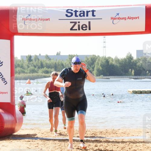 01.09.2024 - 17. Tribühne Triathlon Luisa Fischer http://msf.ph/oto/6896426 01.09.2024 11:23:06 Schwimmen 450, 473, 503, 541 meine-sportfotos.de