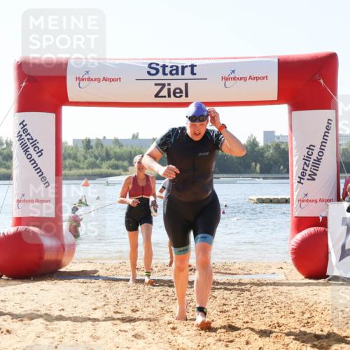 01.09.2024 - 17. Tribühne Triathlon Luisa Fischer http://msf.ph/oto/6896433 01.09.2024 11:23:08 Schwimmen 450, 473, 503 meine-sportfotos.de