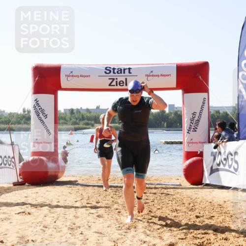 01.09.2024 - 17. Tribühne Triathlon Luisa Fischer http://msf.ph/oto/6896436 01.09.2024 11:23:08 Schwimmen 450, 473, 503 meine-sportfotos.de