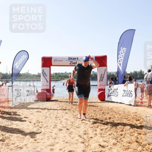 01.09.2024 - 17. Tribühne Triathlon Luisa Fischer http://msf.ph/oto/6896439 01.09.2024 11:23:09 Schwimmen 450, 473, 503 meine-sportfotos.de