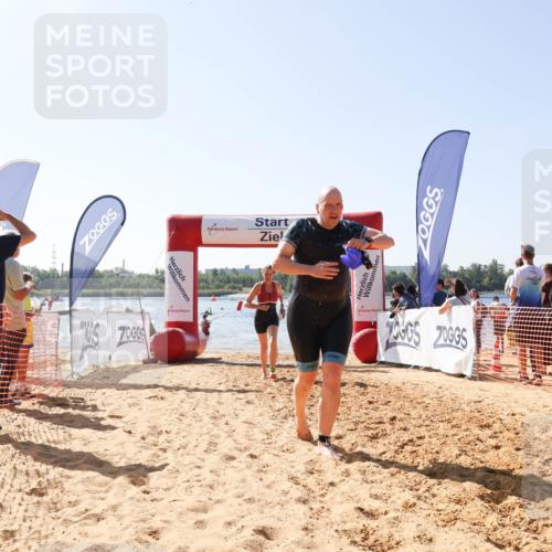 01.09.2024 - 17. Tribühne Triathlon Luisa Fischer http://msf.ph/oto/6896441 01.09.2024 11:23:09 Schwimmen 450, 473, 503 meine-sportfotos.de