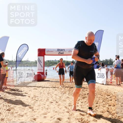 01.09.2024 - 17. Tribühne Triathlon Luisa Fischer http://msf.ph/oto/6896442 01.09.2024 11:23:10 Schwimmen 450, 473, 503 meine-sportfotos.de