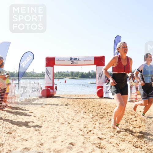 01.09.2024 - 17. Tribühne Triathlon Luisa Fischer http://msf.ph/oto/6896450 01.09.2024 11:23:13 Schwimmen 450, 473, 503 meine-sportfotos.de