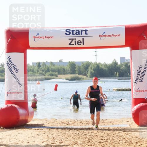 01.09.2024 - 17. Tribühne Triathlon Luisa Fischer http://msf.ph/oto/6896469 01.09.2024 11:23:38 Schwimmen 550 meine-sportfotos.de