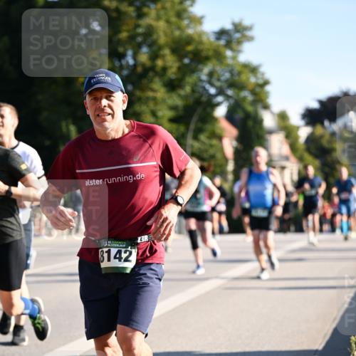 01.09.2024 - BARMER Alsterlauf Dr. Thomas Lammeyer http://msf.ph/oto/6896491 01.09.2024 09:34:43 Laufen 35, 8142, 3 meine-sportfotos.de