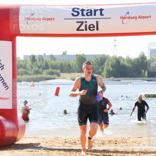 01.09.2024 - 17. Tribühne Triathlon Luisa Fischer http://msf.ph/oto/6896500 01.09.2024 11:23:48 Schwimmen 447, 514, 526, 543 meine-sportfotos.de