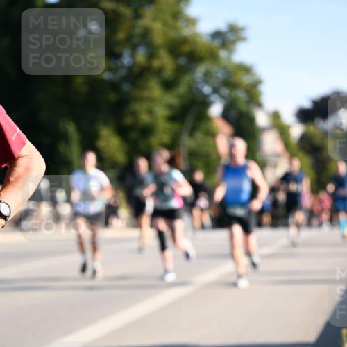 01.09.2024 - BARMER Alsterlauf Dr. Thomas Lammeyer http://msf.ph/oto/6896501 01.09.2024 09:34:44 Laufen  meine-sportfotos.de