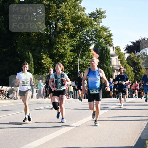 01.09.2024 - BARMER Alsterlauf Dr. Thomas Lammeyer http://msf.ph/oto/6896504 01.09.2024 09:34:44 Laufen 5230, 86, 4490, 2885, 245, 5177 meine-sportfotos.de