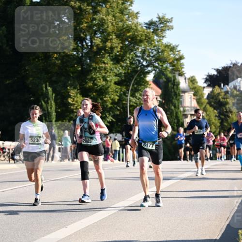 01.09.2024 - BARMER Alsterlauf Dr. Thomas Lammeyer http://msf.ph/oto/6896505 01.09.2024 09:34:44 Laufen 2885, 5177, 5230, 4499, 245 meine-sportfotos.de
