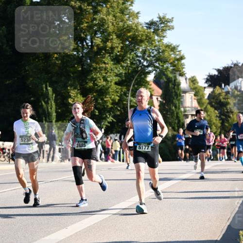 01.09.2024 - BARMER Alsterlauf Dr. Thomas Lammeyer http://msf.ph/oto/6896508 01.09.2024 09:34:44 Laufen 5230, 2458, 2885, 5177 meine-sportfotos.de
