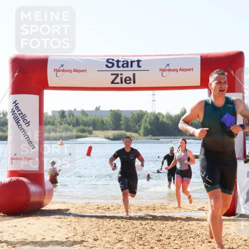 01.09.2024 - 17. Tribühne Triathlon Luisa Fischer http://msf.ph/oto/6896513 01.09.2024 11:23:50 Schwimmen 447, 514, 526, 543 meine-sportfotos.de