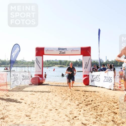 01.09.2024 - 17. Tribühne Triathlon Luisa Fischer http://msf.ph/oto/6896523 01.09.2024 11:23:51 Schwimmen 447, 514, 526, 543 meine-sportfotos.de