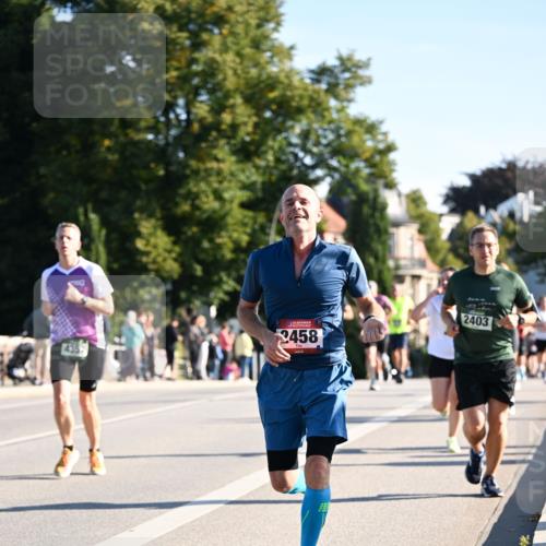 01.09.2024 - BARMER Alsterlauf Dr. Thomas Lammeyer http://msf.ph/oto/6896567 01.09.2024 09:34:49 Laufen 4352, 2458, 2403 meine-sportfotos.de