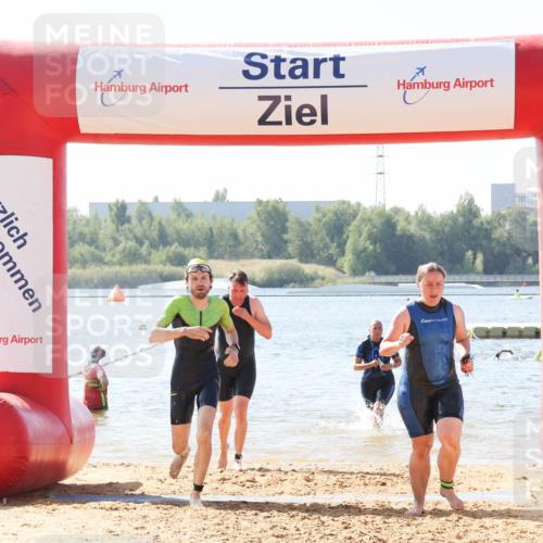 01.09.2024 - 17. Tribühne Triathlon Luisa Fischer http://msf.ph/oto/6896571 01.09.2024 11:24:06 Schwimmen 451, 493, 505, 534 meine-sportfotos.de