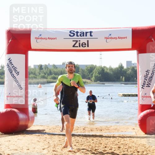 01.09.2024 - 17. Tribühne Triathlon Luisa Fischer http://msf.ph/oto/6896581 01.09.2024 11:24:08 Schwimmen 451, 493, 505, 534 meine-sportfotos.de