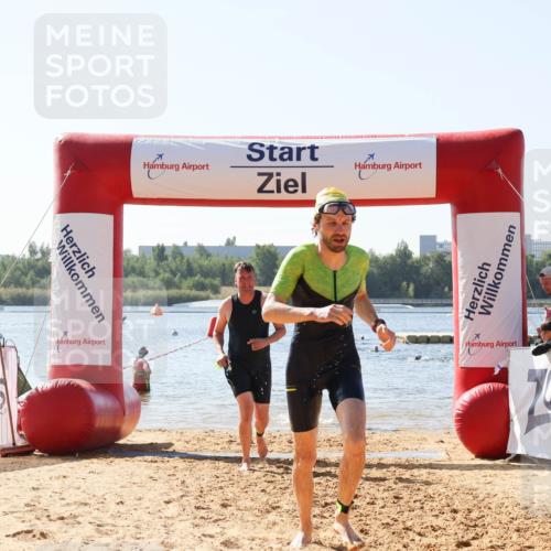 01.09.2024 - 17. Tribühne Triathlon Luisa Fischer http://msf.ph/oto/6896588 01.09.2024 11:24:09 Schwimmen 451, 493, 505, 534 meine-sportfotos.de