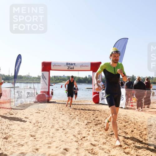 01.09.2024 - 17. Tribühne Triathlon Luisa Fischer http://msf.ph/oto/6896594 01.09.2024 11:24:10 Schwimmen 451, 493, 505, 534 meine-sportfotos.de
